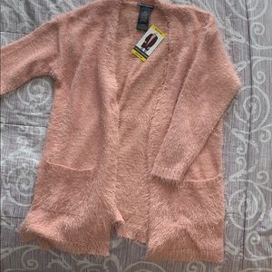 Super soft🧸 pink cardigan 🎀 Chelsea & Theodore